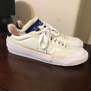 Nike drop type shoes brand new size 10.5